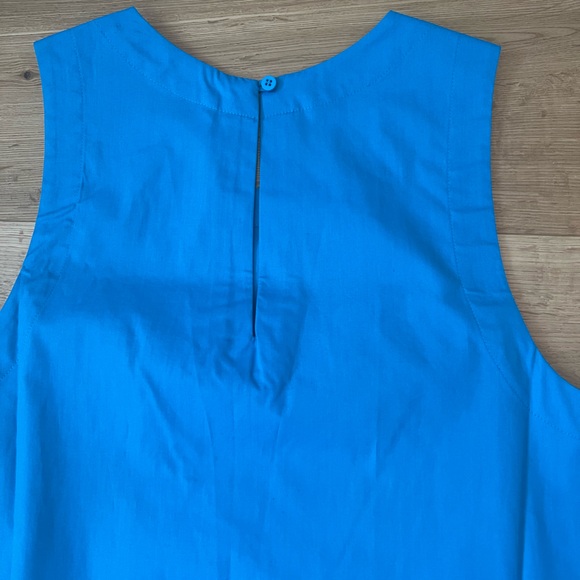 Paper Label 

Gala Dress - Picture 10 of 11